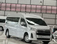 2020 Toyota COMMUTER 2.8 MT