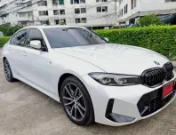 2023 BMW 3 Series 2.0 320Li รถเก๋ง 4 ประตู ขายรถสวย ไมล์น้อย มือเดียวป้ายแดง 