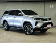 2022 Toyota Fortuner 2.4 Leader V 4WD SUV AT ไมล์แท้ Warranty5ปี 150,000KM B5513