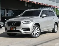Volvo XC90 2.0 D5 Momentum 4WD 2017 ตัวไมเนอร์เชนจ์ไฟหน้าใหม่ ภายในออกแบบใหม่ ออปชั่นเยอะกว่าตัวเก่า