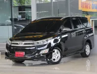 Toyota Innova 2.8 CRYSTA V ปี2018 รถบ้านมือเดียว ไมล์แท้9x,xxxโล เข้าศูนย์ตลอด สวยเดิมทั้งคัน ฟรีดาว