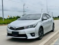 2015 Toyota COROLLA 1.8 ESPORT รถเก๋ง 4 ประตู รถสวย ไมล์น้อย 