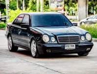 1997 Mercedes-Benz E-Class 2.3 E230 รถเก๋ง 4 ประตู 