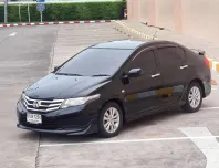 2013 Honda CITY 1.5 i-VTEC รถเก๋ง 4 ประตู ออกรถง่าย