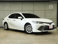 2019 Toyota CAMRY 2.5 Hybrid Premium Sedan AT ไมล์แท้ 9 หมื่น รถมือเเรกจากป้ายเเดง B5086