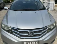 ขาย รถมือสอง 2013 Honda CITY 1.5 i-VTEC รถเก๋ง 4 ประตู รถบ้านแท้