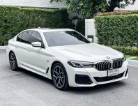 2022 BMW 5 Series 2.0 530e รถเก๋ง 4 ประตู ฟรีดาวน์ รถสวย ไมล์น้อย 