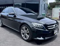 2019 Mercedes-Benz C-Class 2.0 C300e รถเก๋ง 4 ประตู รถสวย ไมล์น้อย 