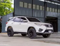 Toyota Fortuner 2.8 V 2WD ปี 2016