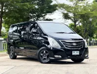 2014 Hyundai H-1 2.5 Deluxe รถตู้/VAN ผ่อนเริ่มต้น รถสวย ไมล์แท้ มือเดียวป้ายแดง 