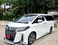 2023 Toyota ALPHARD 2.5 รถตู้/MPV รถบ้านแท้ ไมล์น้อย มือเดียวป้ายแดง 