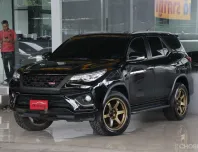 Toyota Fortuner 2.8 TRD Sportivo 4WD ปี2017 SUV 