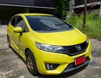 Honda JAZZ 1.5 SV ปี 2014 สีเหลืองพิเศษ ตัวท็อป ราคาพิเศษ 319,000 บาท