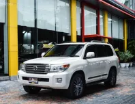 Toyota Land Cruiser VX 200 DIESEL V8 ขับเคลื่อน 4 ล้อ 4WD SUV
