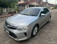 Toyota Camry 2.0 D4S ปี 2016 วิ่งน้อย สภาพเยี่ยม