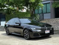 2022 BMW 530e MSPORT LCI รถมือเดียวออกป้ายแดง รถวิ่งน้อย เข้าศูนย์ทุกระยะ ไม่เคยมีอุบัติเหตุครับ