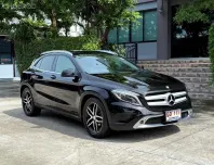 2016 BENZ GLA 200 รถมือเดียวออกป้ายแดง วิ่งน้อยเพียง 80,000 กม เข้าศูนย์ตรงระยะ ไม่มีอุบัติเหตุครับ
