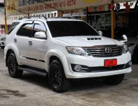2014 Toyota Fortuner 2.5 V Midnight Shine