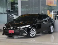 Toyota CAMRY 2.5 Sport ปี 2022 สภาพป้ายแดง ไมล์แท้18,xxxโล รถบ้านมือเดียว Warranty2027 ออกรถ0บาท