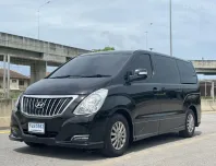 Hyundai H-1 2.5 Elite ปี 2017 สีดำ เลขไมล์น้อย รถสวย