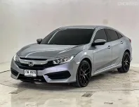 Honda Civic FC 1.8 E เกียร์ออโต้ ปี 2017 ผ่อนเริ่มต้น 9,*** บาท