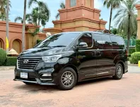 รถตู้ Hyundai H-1 2.5 Elite 2021 เลขไมล์น้อย สวยสุด มือเดียวป้ายแดง เจ้าของขายเอง 