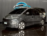 HYUNDAI STARIA 2.2 SEL 8AT ปี 2022 สี เทา