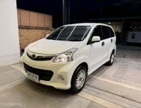 Toyota Avanza 1.5 ปี 2012 สีขาว สภาพดี ไมล์น้อย
