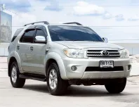 ด่วน! TOYOTA Fortuner 2.7 V ปี 2011 พร้อมใช้งาน คุ้มค่า