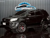 TOYOTA FORTUNER 3.0 V 4WD AT ปี 2013 สีดำ