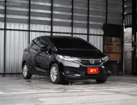 2022 Honda JAZZ 1.5 i-VTEC รถเก๋ง 5 ประตู ออกรถง่าย