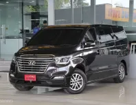 Hyundai H-1 deluxe ปี 2019 เบาะ VIP รถบ้านมือเดียว ใช้น้อยเข้าศูนย์ตลอด สวยเดิมทั้งคัน ออกรถ0บาท