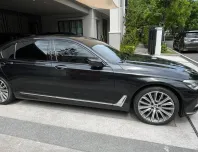 “BMW 740Li สีดำ Jet Black — สง่างามเหนือกาลเวลา”  “ซีดานหรูระดับเรือธง จาก BMW 