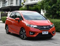 Honda Jazz Gk RS ตัวท็อปจากญี่ปุ่น เครื่องยนต์: เบนซิน เกียร์:ธรรมดา  ปี: 2018 สี:ส้ม