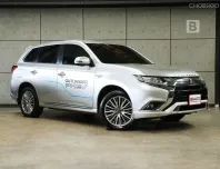 2021 Mitsubishi Outlander PHEV 2.4 GT 4WD SUV AT ไมล์แท้ 8 หมื่น Warranty 5 ปี 100,000 KM B5344
