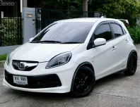 Honda Brio 1.2S MT  เครื่องยนต์: เบนซิน เกียร์: ธรรมดา  ปี : 2011 สี: ขาว