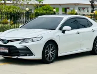 2023 Toyota CAMRY 2.5 HEV Premium Luxury รถเก๋ง 4 ประตู รถบ้านแท้  ไมล์น้อย 18,000 มือเดียวป้าบแดง  