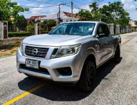 Nissan Navara NP300 King Cab 2.5 E ธรรมดา ปี 2017จด2018 ผ่อนเริ่มต้น 4,xxx บาท