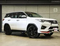 2017 Toyota FORTUNER 2.8 TRD Sportivo 4WD SUV AT ไมล์แท้ 6 หมื่น (วิ่งน้อย) FULL OPTION B3696