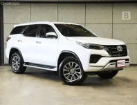 2021 Toyota FORTUNER 2.4 V SUV AT ไมล์แท้ 9 หมื่น มีWarranty 5 ปี 150,000 KM B6840