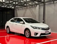 2016 TOYOTA ALTIS 1.8 V รถมือเดียวออกป้ายแดง รถวิ่งน้อย เข้าศูนย์ทุกระยะ รถไม่เคยมีอุบัติเหตุครับ