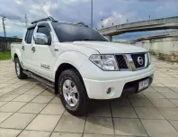 2011 Nissan Navara 2.5 Calibre Grand Titanium รถกระบะ ออกรถง่าย รถบ้านมือเดียว ป้ายแดง 