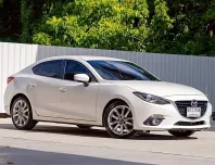 2015 Mazda 3 2.0 (4Door) รถเก๋ง 4 ประตู ฟรีดาวน์