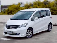 Honda Freed 1.5 SE 2010 สภาพสวยพร้อมใช้งาน มือเดียวป้ายแดง  ไมล์น้อย 