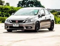 2013 Honda CIVIC 1.8 i-VTEC รถเก๋ง 4 ประตู 