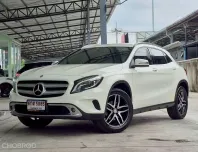Mercedes-Benz GLA-Class GLA200 2016 รถบ้านมือสองสวยๆ ไมล์น้อย 