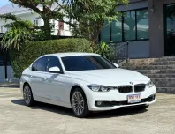 2018 BMW SERIES 3 F30 LCI รถมือเดียวออกป้ายแดง สภาพป้ายแดง วิ่งเพียง 50,000 กม รถไม่มีอุบัติเหตุครับ