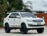 TOYOTA FORTUNER 3.0 V 4WD ปี 2013 สีขาว 