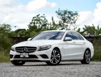 Mercedes-Benz C300e Avantgarde W205 AT 2021