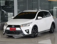 Toyota YARIS 1.2 TRD Sportivo ปี 2017 ไมล์แท้9x,xxxโล ไม่เคยติดแก๊ส รถบ้านมือเดียว ออกรถ0บาท